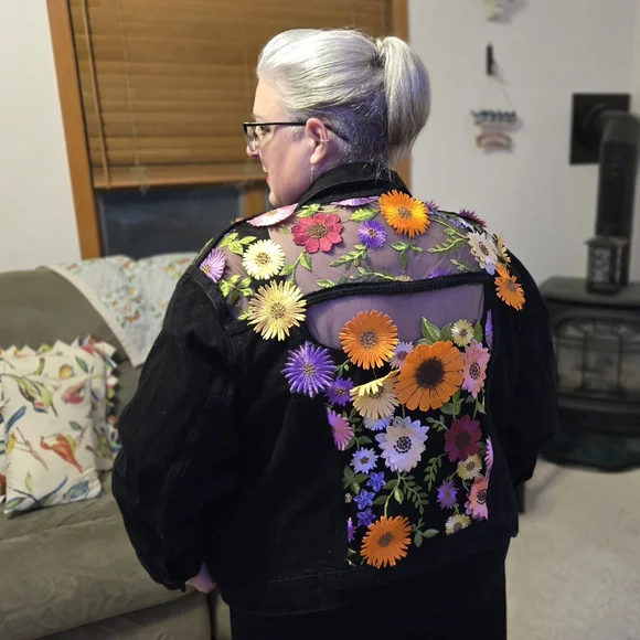 Floral Embroidered Black Denim Jacket - Picture 7 of 8